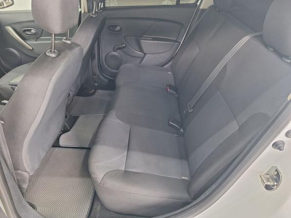 Renault Logan II с пробегом 2014 года, цена 630 000 рублей, 203359 км, седан, Автокод Объявления