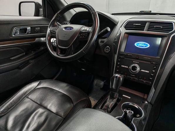 Ford Explorer V Рестайлинг 2 с пробегом 2018 года, цена 2 780 000 рублей, 196130 км, внедорожник, Автокод Объявления