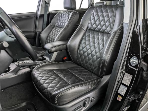 Toyota RAV4 IV (XA40) Рестайлинг с пробегом 2019 года, цена 2 740 000 рублей, 66991 км, внедорожник, Автокод Объявления