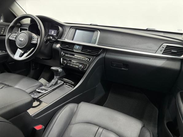 Kia Optima IV Рестайлинг с пробегом 2018 года, цена 2 060 000 рублей, 138736 км, седан, Автокод Объявления
