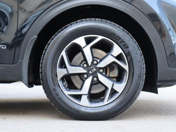 Kia Sportage IV Рестайлинг с пробегом 2018 года, цена 2 010 000 рублей, 100217 км, внедорожник, Автокод Объявления