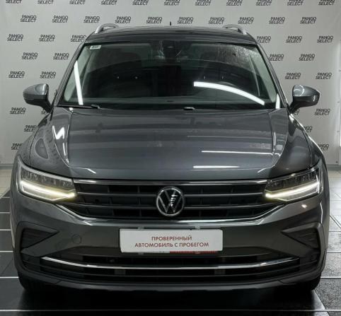 Volkswagen Tiguan II Рестайлинг с пробегом 2021 года, цена 2 599 567 рублей, 38561 км, внедорожник, Автокод Объявления