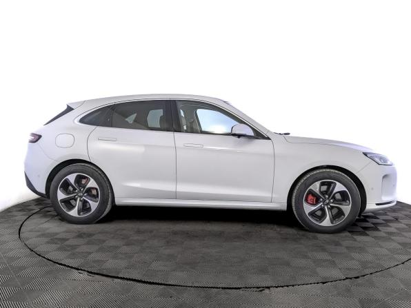 Seres M5 с пробегом 2023 года, цена 3 890 000 рублей, 10748 км, внедорожник, Автокод Объявления