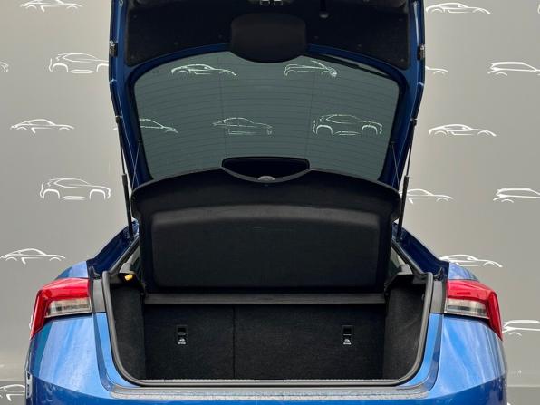 Skoda Rapid II с пробегом 2021 года, цена 1 859 600 рублей, 60925 км, лифтбек, Автокод Объявления