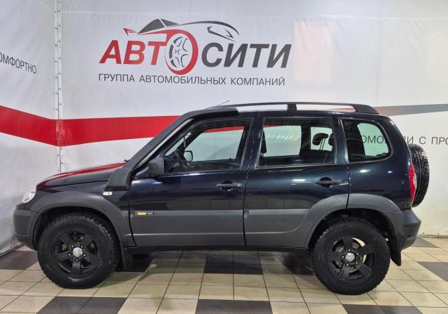 Chevrolet Niva I Рестайлинг с пробегом 2017 года, цена 780 000 рублей, 80000 км, внедорожник, Автокод Объявления