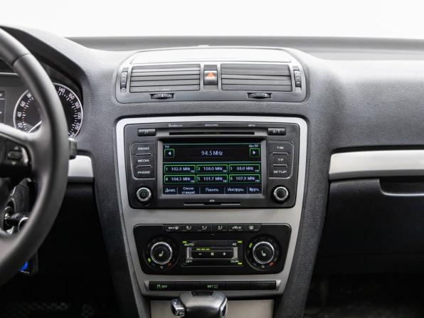 Skoda Octavia II (A5) Рестайлинг с пробегом 2012 года, цена 938 000 рублей, 210641 км, лифтбек, Автокод Объявления