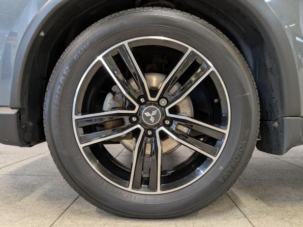 Mitsubishi Outlander III Рестайлинг 3 с пробегом 2022 года, цена 2 795 000 рублей, 65823 км, внедорожник, Автокод Объявления