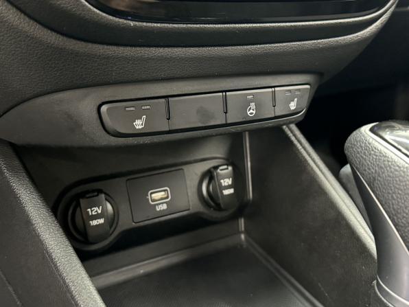 Hyundai Solaris II с пробегом 2019 года, цена 1 499 000 рублей, 122748 км, седан, Автокод Объявления