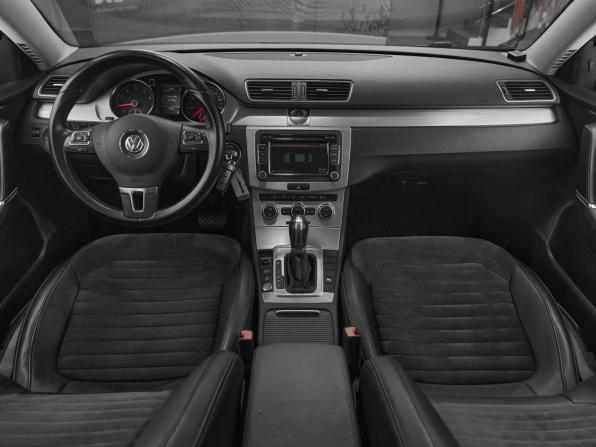 Volkswagen Passat B7 с пробегом 2013 года, цена 999 000 рублей, 171300 км, седан, Автокод Объявления