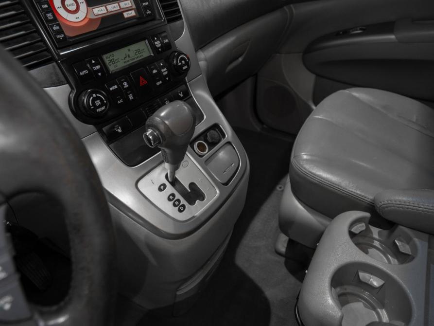 Kia Carnival II Москва  - изображение 17