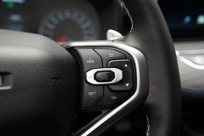 Haval Jolion I Рестайлинг с пробегом 2025 года, цена 1 999 000 рублей, 31576 км, внедорожник, Автокод Объявления