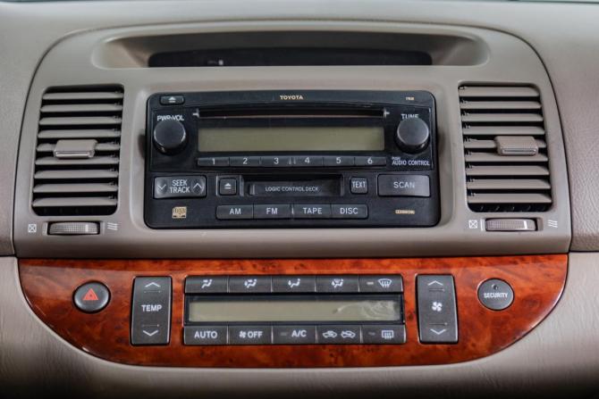 Toyota Camry V (XV30) Рестайлинг с пробегом 2005 года, цена 1 129 000 рублей, 171060 км, седан, Автокод Объявления