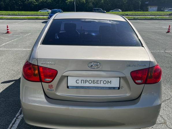 Hyundai Elantra IV (HD) с пробегом 2009 года, цена 740 000 рублей, 215000 км, седан, Автокод Объявления