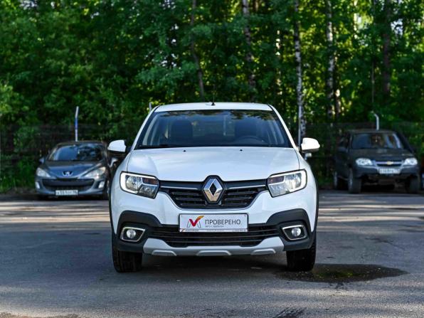 Renault Logan II Рестайлинг с пробегом 2022 года, цена 1 110 000 рублей, 95188 км, седан, Автокод Объявления
