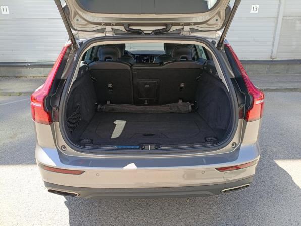 Volvo V60 Cross Country II с пробегом 2020 года, цена 3 849 000 рублей, 50745 км, универсал, Автокод Объявления