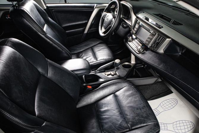 Toyota RAV4 IV (XA40) с пробегом 2013 года, цена 2 199 000 рублей, 173648 км, внедорожник, Автокод Объявления