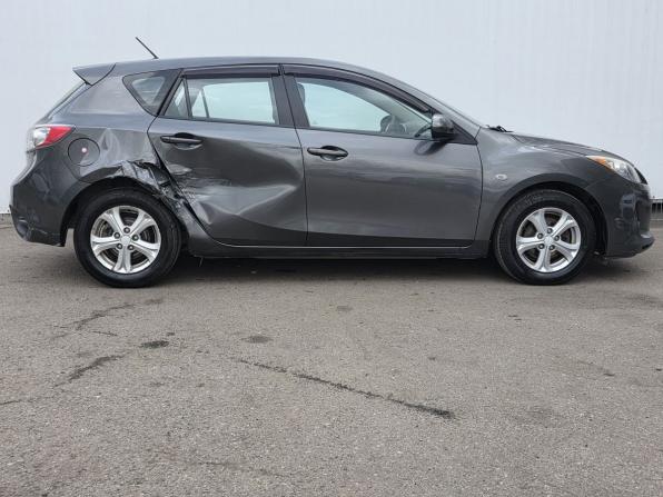 Mazda 3 II (BL) Рестайлинг с пробегом 2012 года, цена 550 000 рублей, 251252 км, хэтчбек, Автокод Объявления