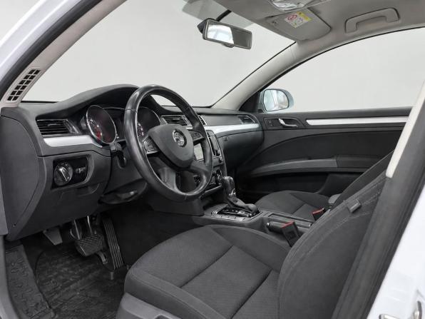 Skoda Superb II Рестайлинг с пробегом 2014 года, цена 1 599 000 рублей, 134000 км, лифтбек, Автокод Объявления