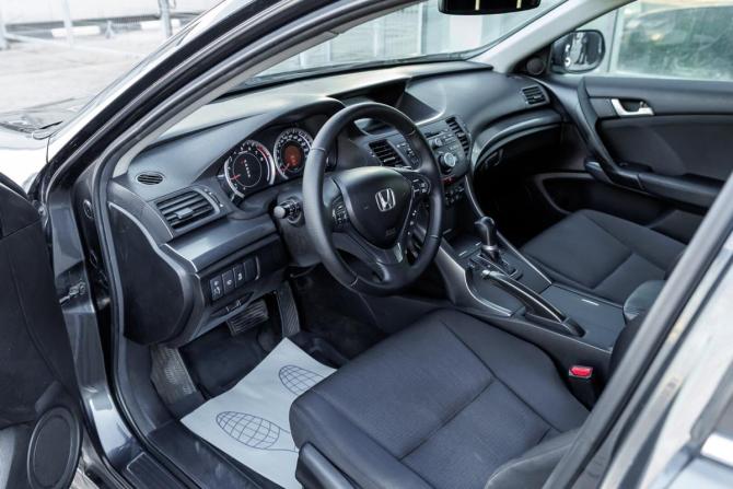Honda Accord VIII Рестайлинг с пробегом 2012 года, цена 1 271 000 рублей, 205643 км, седан, Автокод Объявления