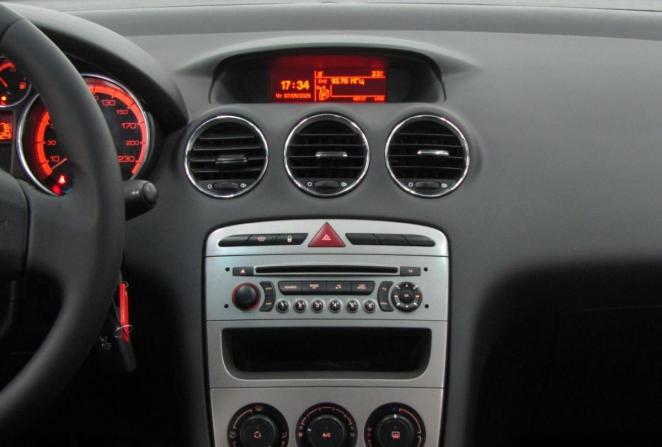 Peugeot 408 I с пробегом 2013 года, цена 580 000 рублей, 130024 км, седан, Автокод Объявления
