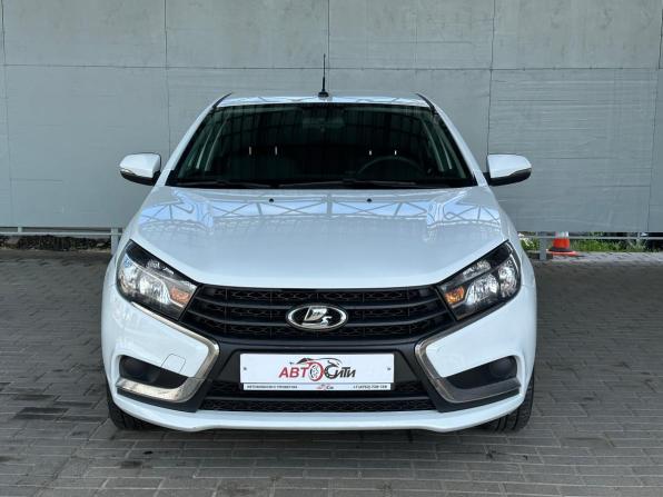 Lada (ВАЗ) Vesta I с пробегом 2020 года, цена 1 053 000 рублей, 63000 км, седан, Автокод Объявления
