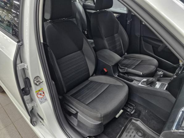 Skoda Octavia III (A7) Рестайлинг с пробегом 2019 года, цена 1 790 000 рублей, 79450 км, лифтбек, Автокод Объявления