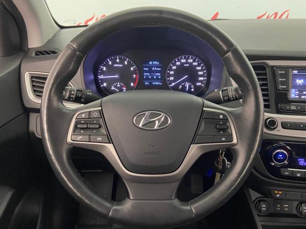 Hyundai Solaris II с пробегом 2017 года, цена 1 160 000 рублей, 147431 км, седан, Автокод Объявления