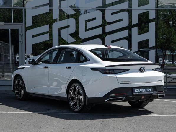 Changan Lamore с пробегом 2024 года, цена 2 089 000 рублей, 15317 км, седан, Автокод Объявления