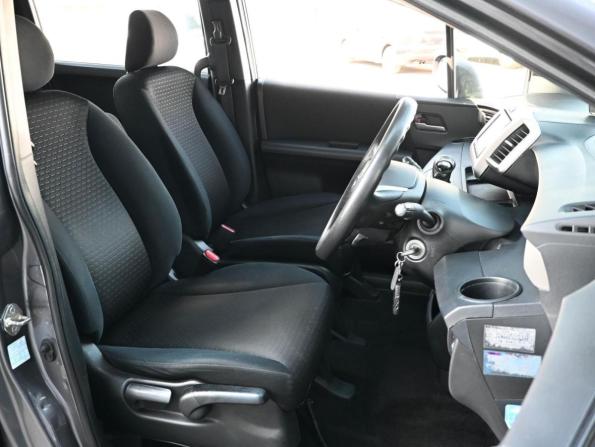 Honda Freed I Рестайлинг с пробегом 2014 года, цена 949 000 рублей, 156178 км, компактвэн, Автокод Объявления