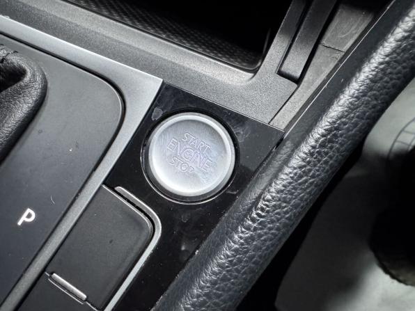 Volkswagen Golf VII с пробегом 2015 года, цена 1 500 000 рублей, 104279 км, универсал, Автокод Объявления