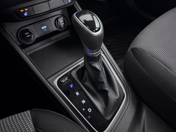 Hyundai Solaris II Рестайлинг с пробегом 2021 года, цена 1 469 000 рублей, 97271 км, седан, Автокод Объявления