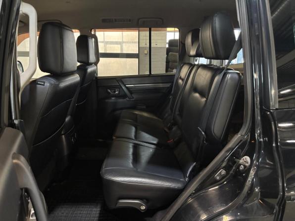 Mitsubishi Pajero IV с пробегом 2010 года, цена 1 779 000 рублей, 230000 км, внедорожник, Автокод Объявления