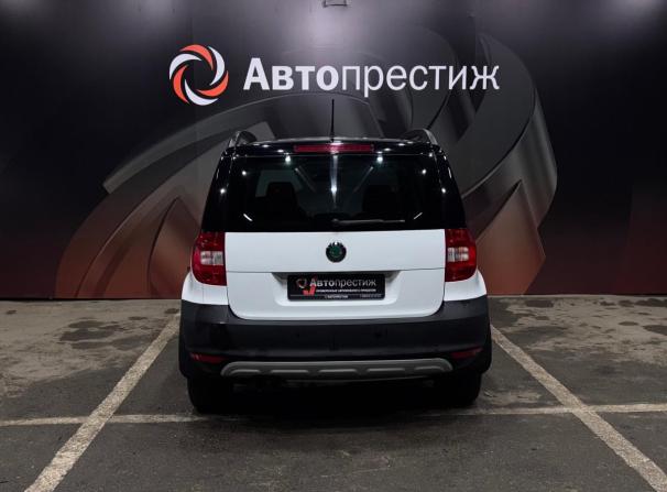 Skoda Yeti I с пробегом 2013 года, цена 960 000 рублей, 135000 км, внедорожник, Автокод Объявления