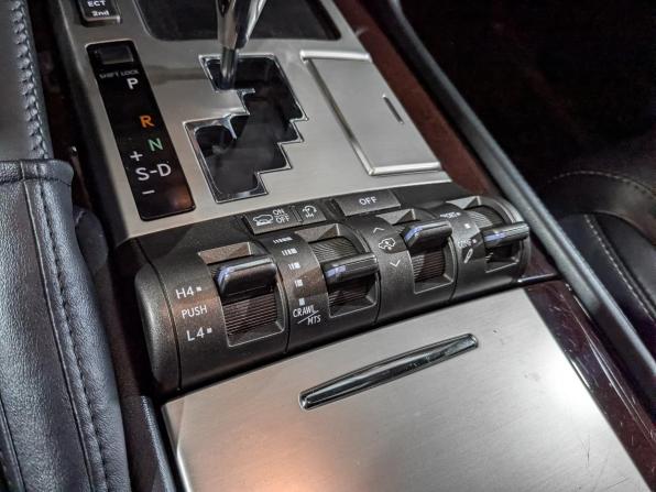Lexus LX III Рестайлинг с пробегом 2013 года, цена 5 590 000 рублей, 110022 км, внедорожник, Автокод Объявления