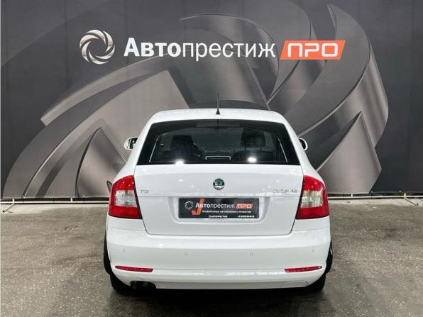 Skoda Octavia II (A5) Рестайлинг с пробегом 2011 года, цена 860 000 рублей, 91563 км, лифтбек, Автокод Объявления