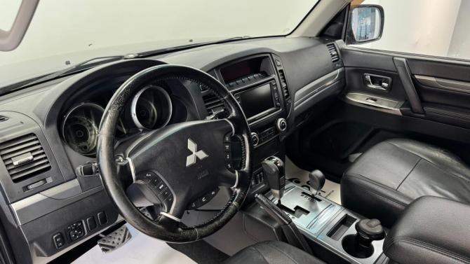 Mitsubishi Pajero IV Рестайлинг 1 с пробегом 2011 года, цена 2 040 000 рублей, 219190 км, внедорожник, Автокод Объявления