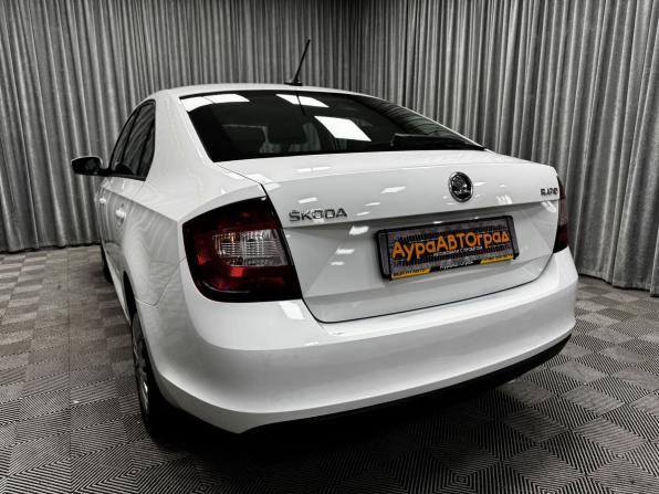 Skoda Rapid I Рестайлинг с пробегом 2018 года, цена 1 390 000 рублей, 134581 км, лифтбек, Автокод Объявления