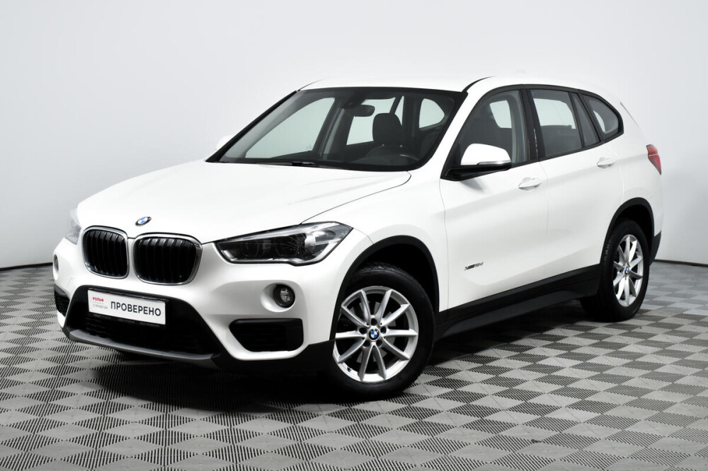 F48 18d. Bmw x1 f48 2017. бмв х1. bmw x1 цвет бордо. бмв квадратная машина джип.