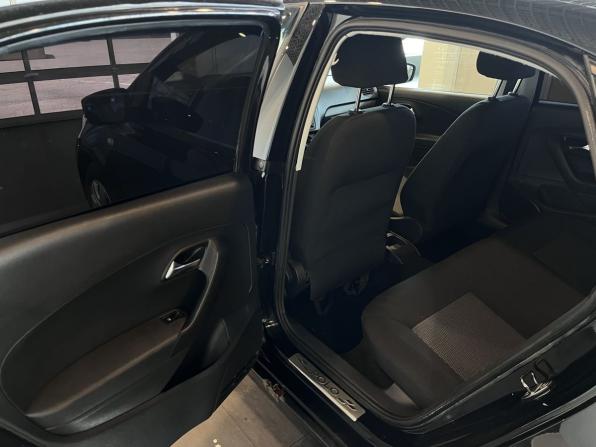 Volkswagen Polo V с пробегом 2011 года, цена 595 000 рублей, 224104 км, седан, Автокод Объявления