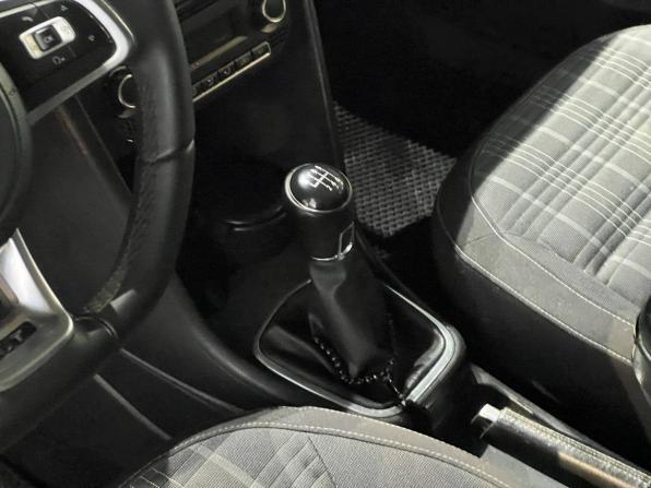 Volkswagen Polo V Рестайлинг с пробегом 2016 года, цена 1 040 000 рублей, 159500 км, седан, Автокод Объявления