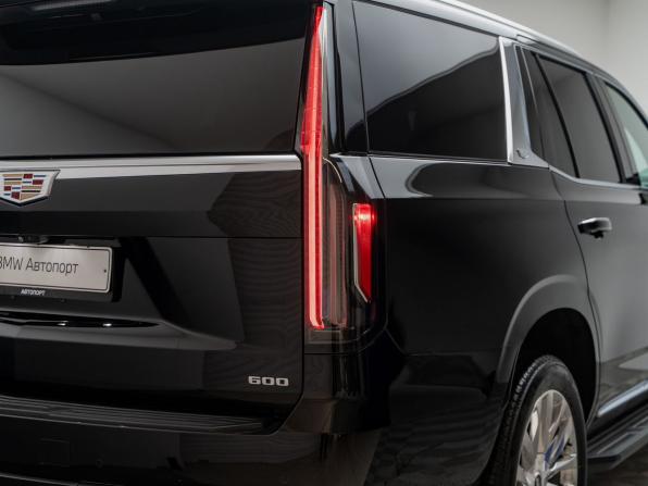Cadillac Escalade V с пробегом 2021 года, цена 11 700 000 рублей, 34110 км, внедорожник, Автокод Объявления