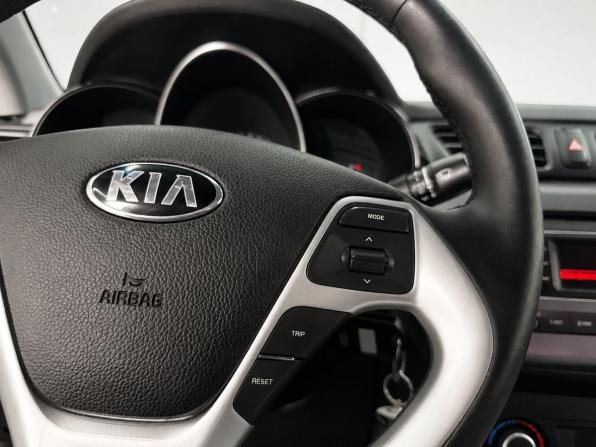 Kia Rio III Рестайлинг с пробегом 2016 года, цена 1 099 000 рублей, 116000 км, седан, Автокод Объявления