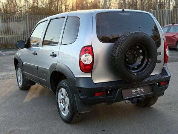 Chevrolet Niva I Рестайлинг с пробегом 2011 года, цена 477 300 рублей, 173000 км, внедорожник, Автокод Объявления