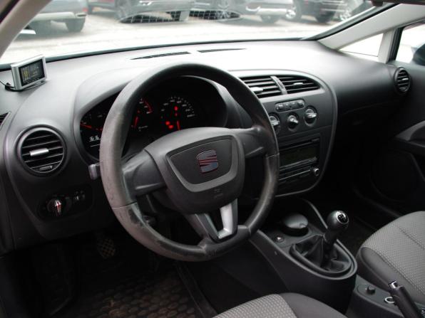 SEAT Leon II Рестайлинг с пробегом 2011 года, цена 1 069 000 рублей, 79872 км, хэтчбек, Автокод Объявления