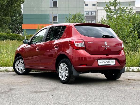 Renault Sandero II с пробегом 2017 года, цена 780 000 рублей, 147601 км, хэтчбек, Автокод Объявления