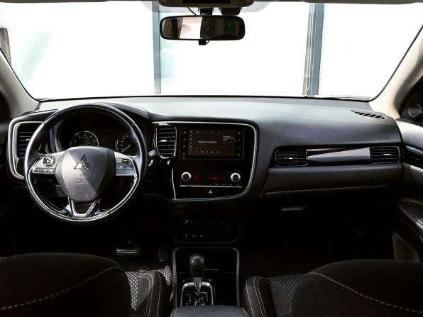 Mitsubishi Outlander III Рестайлинг 3 с пробегом 2020 года, цена 2 326 000 рублей, 120627 км, внедорожник, Автокод Объявления