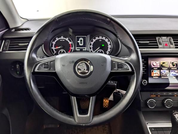Skoda Octavia III (A7) Рестайлинг с пробегом 2020 года, цена 1 805 000 рублей, 118839 км, лифтбек, Автокод Объявления