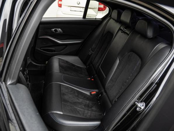 BMW 3 серии VII (G2x) с пробегом 2019 года, цена 3 549 000 рублей, 132544 км, седан, Автокод Объявления