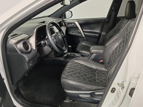 Toyota RAV4 IV (XA40) Рестайлинг с пробегом 2019 года, цена 2 799 000 рублей, 130001 км, внедорожник, Автокод Объявления