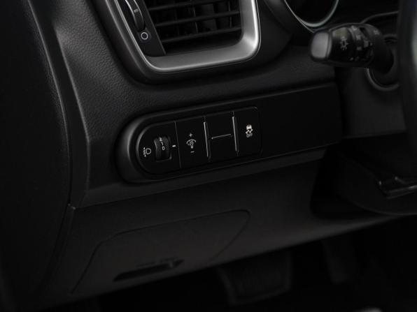 Kia Ceed III с пробегом 2019 года, цена 1 624 031 рубль, 124007 км, универсал, Автокод Объявления